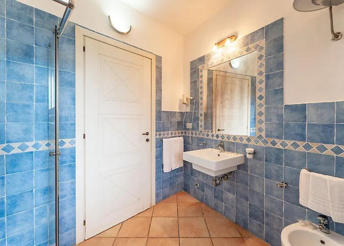 Cozy With Shared Pool Appartamento