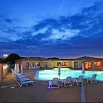 Cozy With Shared Pool Aglientu